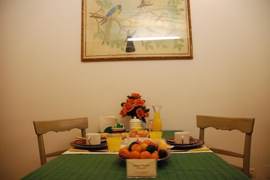 Jessy'S Rooms Rome Bagian luar foto